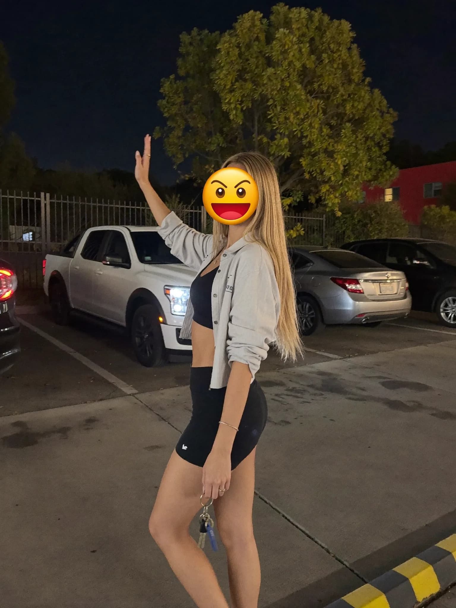 hf_20260704_170125_19b630a8-ec5a-41a2-821a-3f85403e9397.webp
